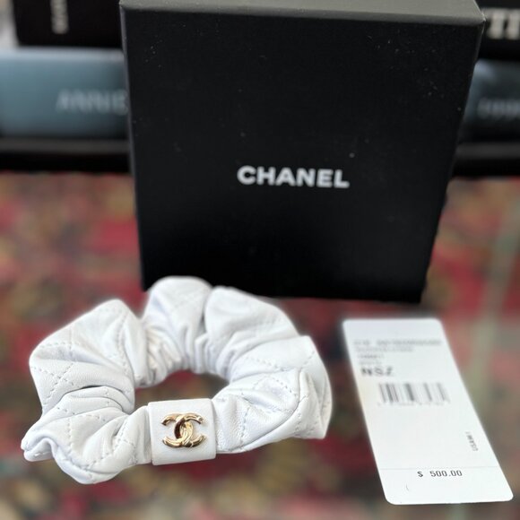 Chanel Scrunchie White New in Box - Picture 1 of 6